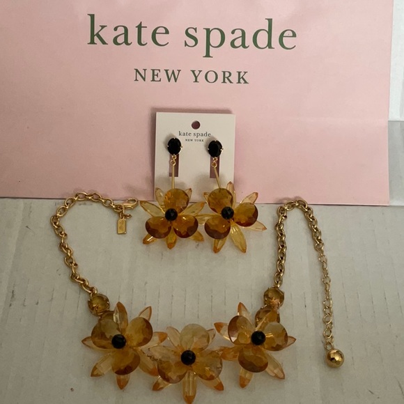 Kate Spade Blooming Brilliant Blossom Necklace and earrings set - Picture 9 of 13